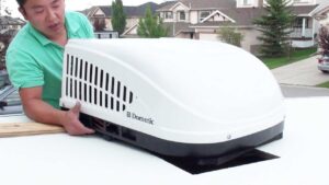 RV AC Rooftop unit